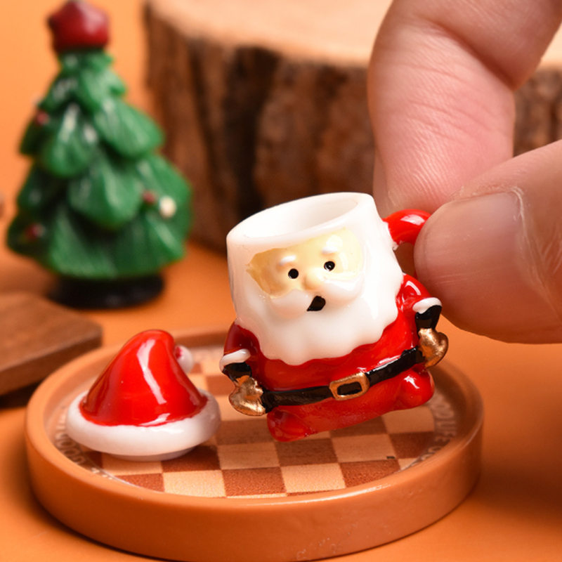 Mini Santa Teacup Ornament - R - Resin Crafts recensione e prezzo